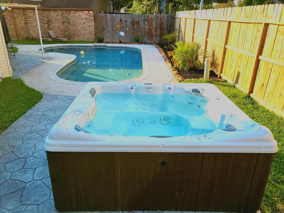 1976Houstongem Luminous Pvtpool & Hottub Dt20Mins For Lrg Families 6Beds 2Bath Villa Exterior photo