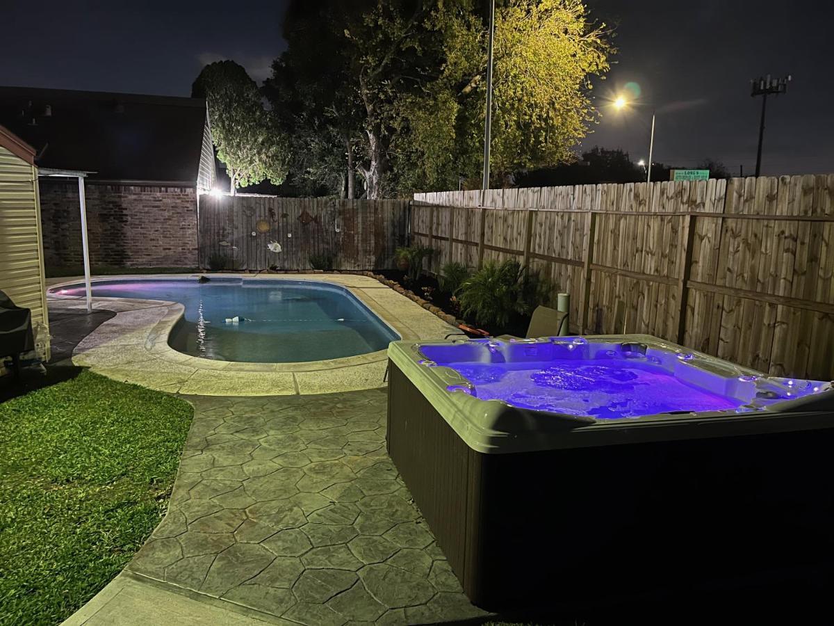 1976Houstongem Luminous Pvtpool & Hottub Dt20Mins For Lrg Families 6Beds 2Bath Villa Exterior photo
