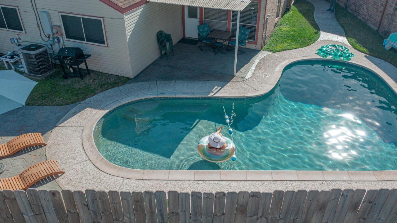 1976Houstongem Luminous Pvtpool & Hottub Dt20Mins For Lrg Families 6Beds 2Bath Villa Exterior photo